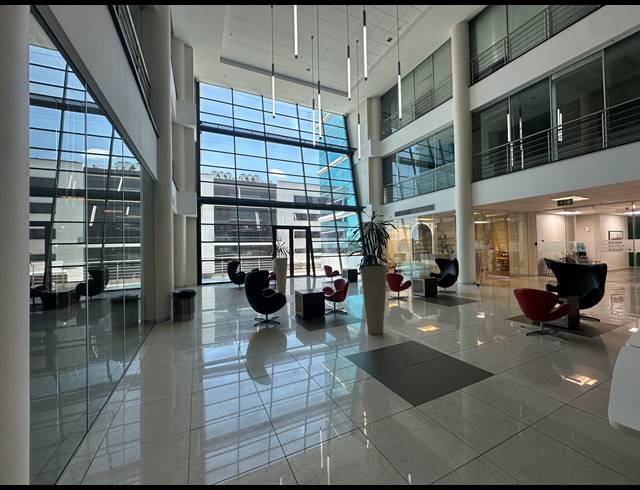 80M² OFFICE TO LET IN SANDTON CENTRAL